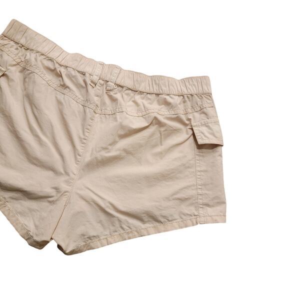 Urban Outfitters Light Sand Khaki Cream Cargo Light Weight Short Sz 8 NWT Beachy - Picture 6 of 8
